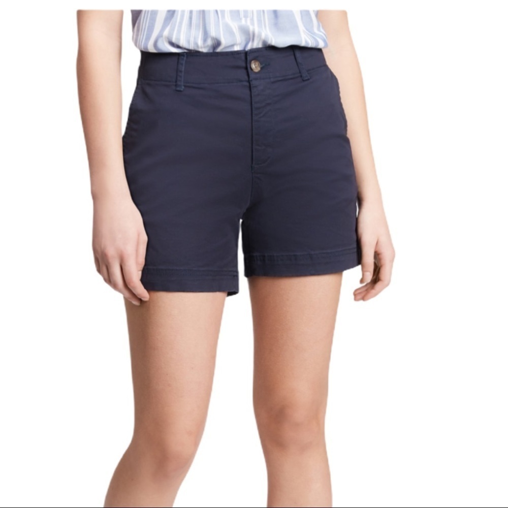 GAP for Good 5” Mid Rise Shorts Size 10